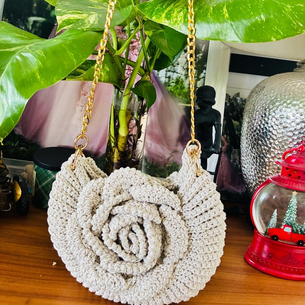 Elegant Pink Floral Crochet Handbag